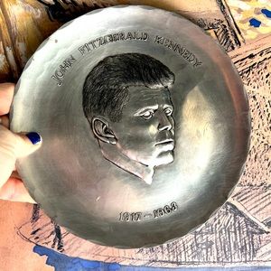 Vintage first run pewter John F Kennedy decor plate 1980 9”